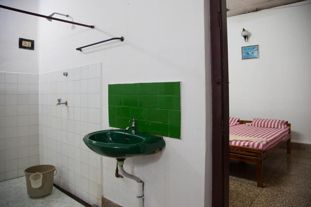 Dream Nest Guest House Alappuzha Bilik gambar